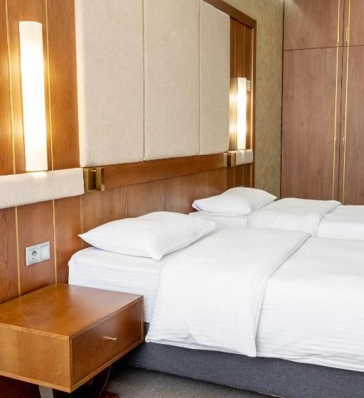 هتل Reikartz Sky Almaty