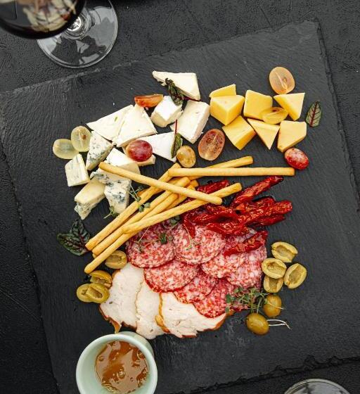 هتل Reikartz Sky Almaty