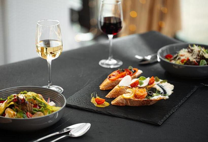 هتل Reikartz Sky Almaty