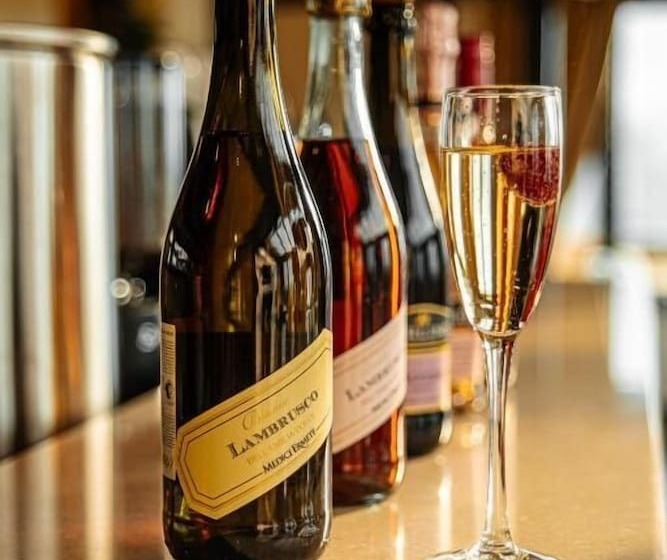 هتل Reikartz Sky Almaty