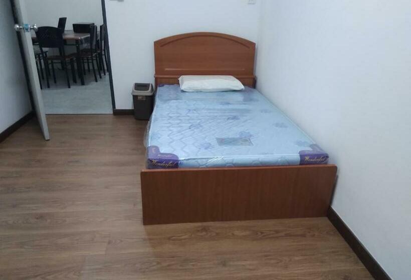 בית מלון כפרי Spot On 90341 Jackie Home