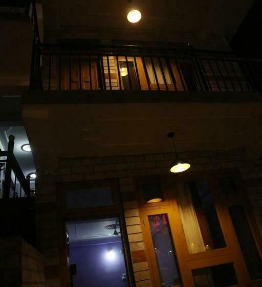 호텔 Westeros Kasol