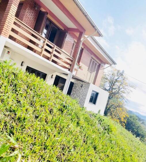 پانسیون Casalta Pousada