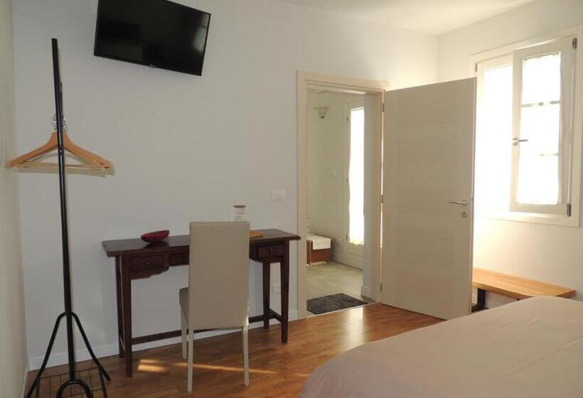 بنسيون Ginkgo Guest House