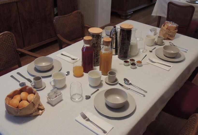 بنسيون Ginkgo Guest House