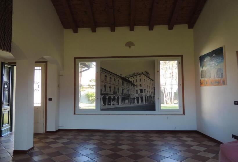 بنسيون Ginkgo Guest House