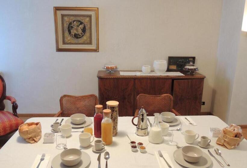 بنسيون Ginkgo Guest House