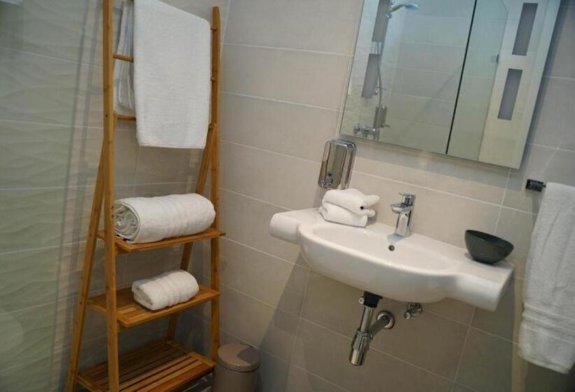 پانسیون Guest House Capital Inn