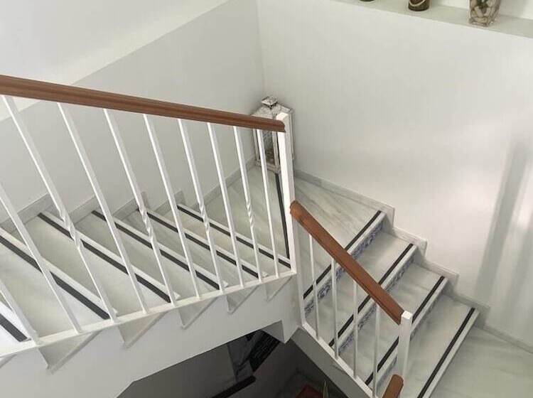 پانسیون Hostal Fleming