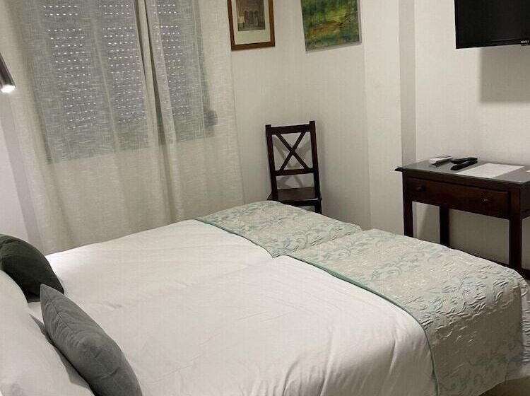 پانسیون Hostal Fleming