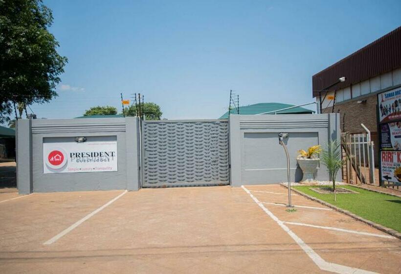 פנסיון President Guest Lodge