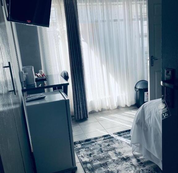 פנסיון President Guest Lodge