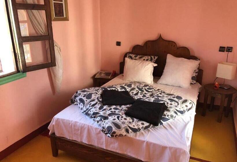 Пансион Room In Guest Room Room In Villa Lair De La Mer