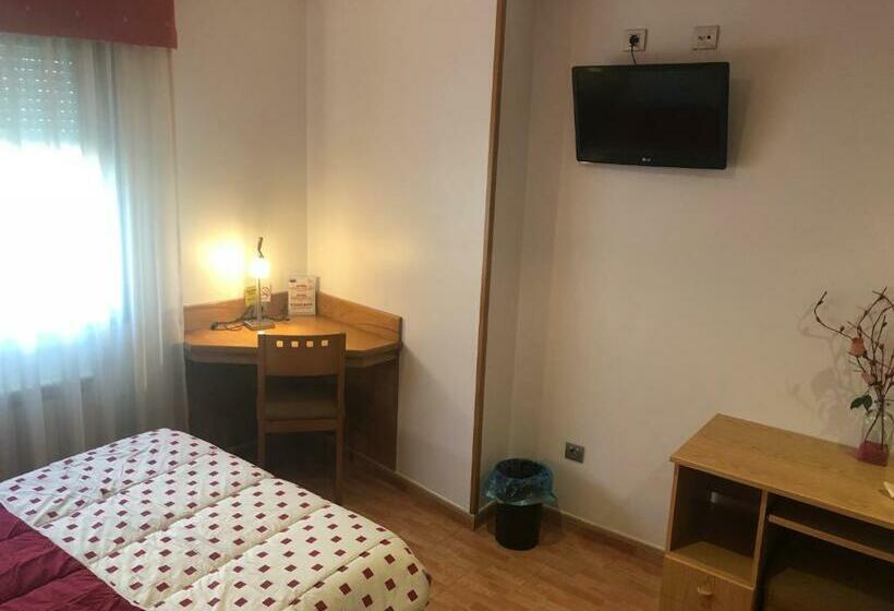 פנסיון Villa Alta