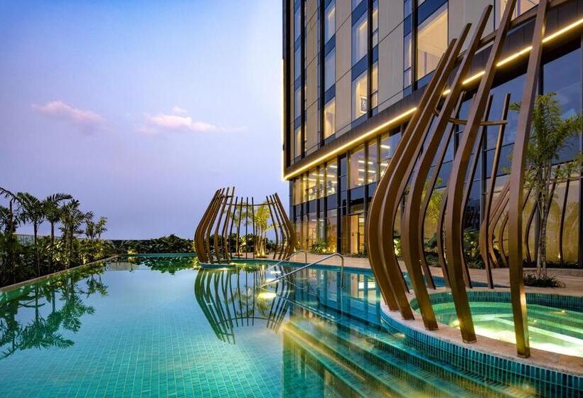 Radisson Blu Hotel & Spa, Nashik