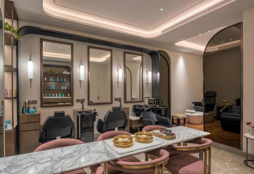 Radisson Blu Hotel & Spa, Nashik