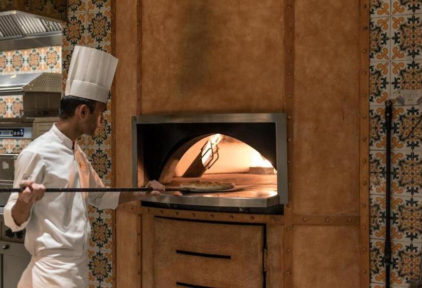 Radisson Blu Hotel & Spa, Nashik