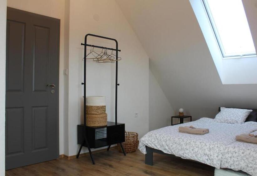 민박 Kafe V Obýváku