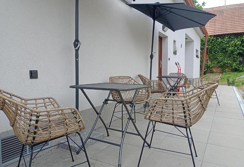 민박 Kafe V Obýváku