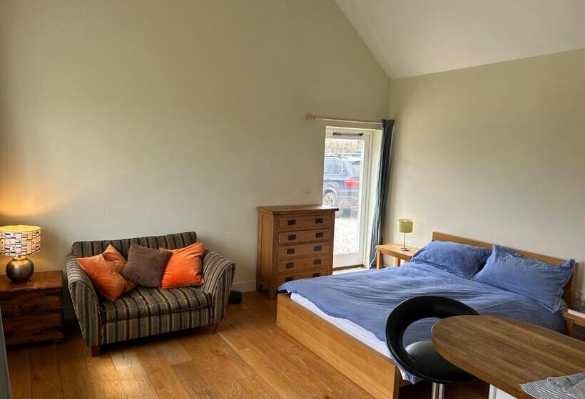 Bed and Breakfast Little Park Farm Queen Anne Farmhouse & Apartments