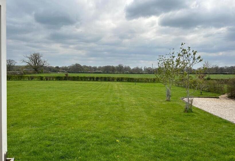 Bed and Breakfast Little Park Farm Queen Anne Farmhouse & Apartments