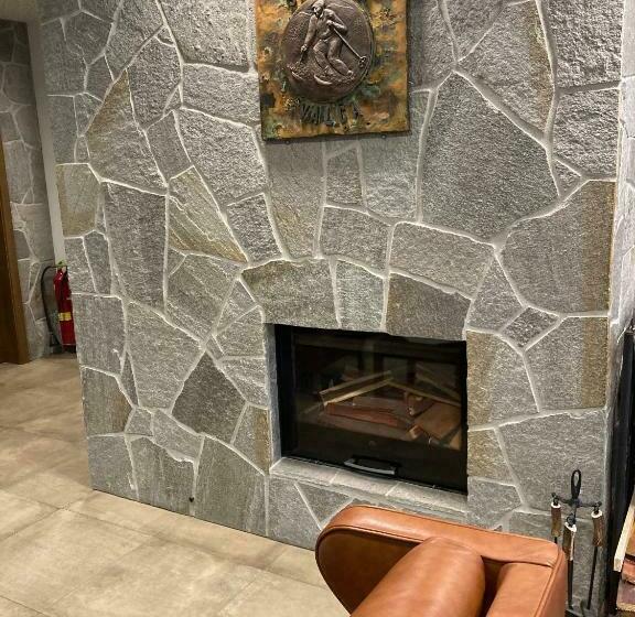 ホテル Apartmány Humno