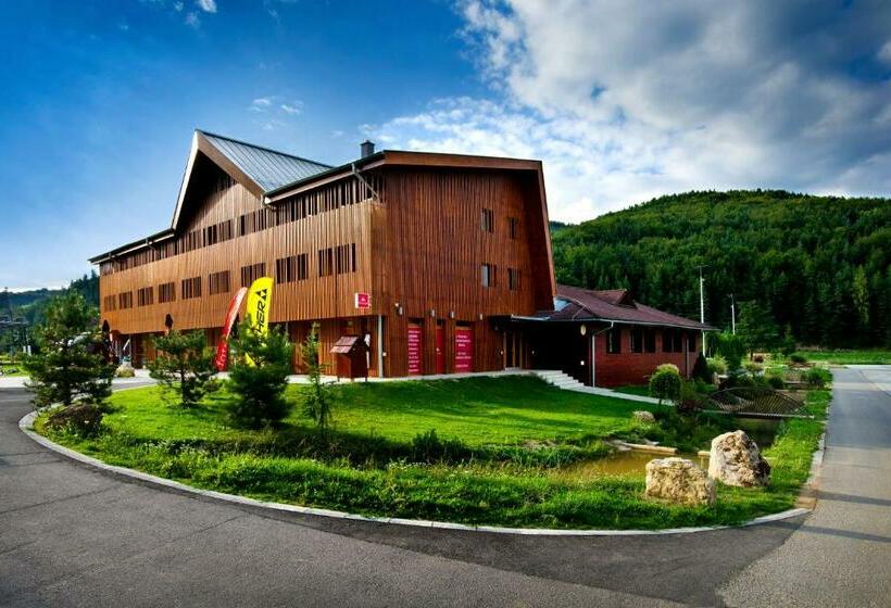 ホテル Apartmány Humno