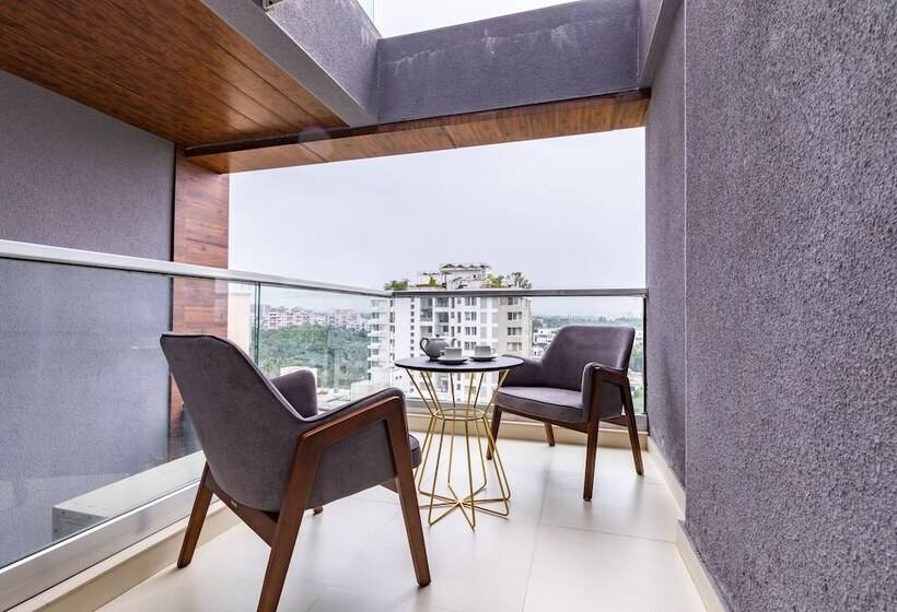 Отель Ar Suites Jewels Royale Koregaon Park Nx