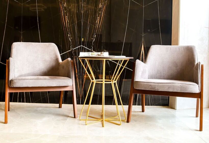 Отель Ar Suites Jewels Royale Koregaon Park Nx