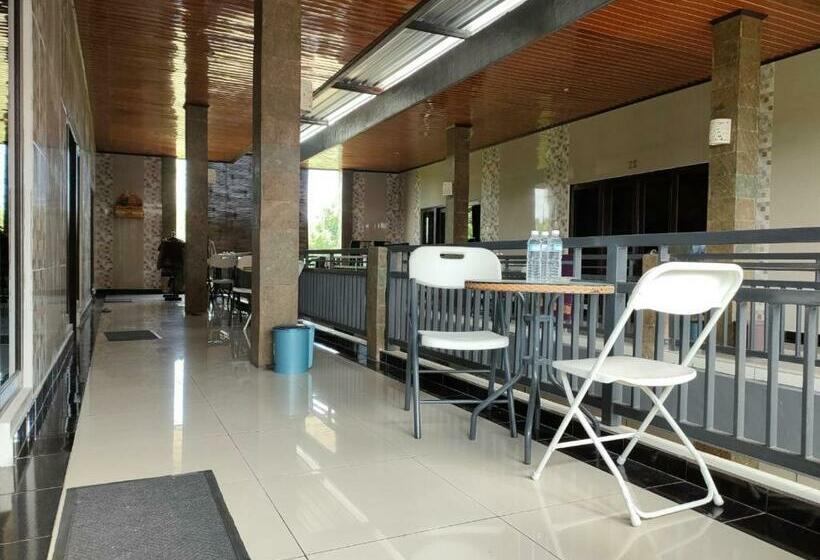 בית מלון כפרי Aris  Tabanan