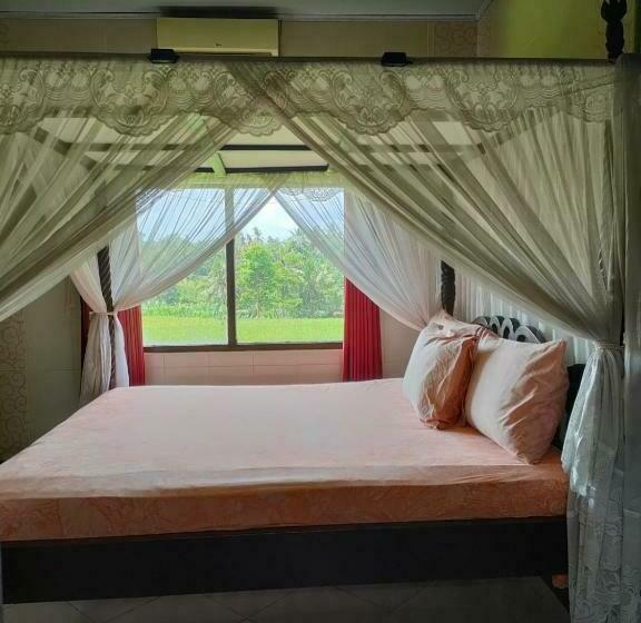 בית מלון כפרי Aris  Tabanan