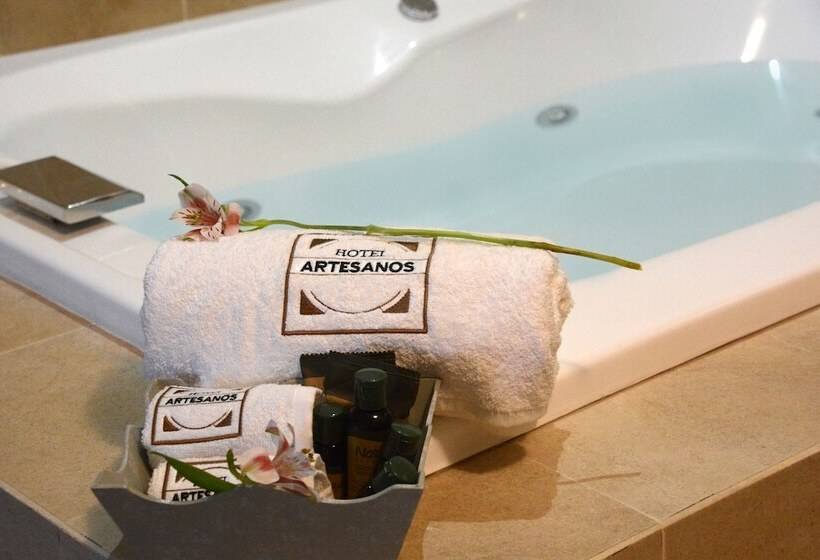 فندق Artesanos