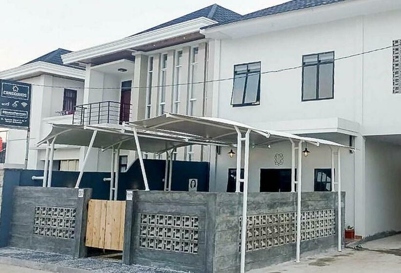 בית מלון כפרי Cangguhos Syariah Redpartner