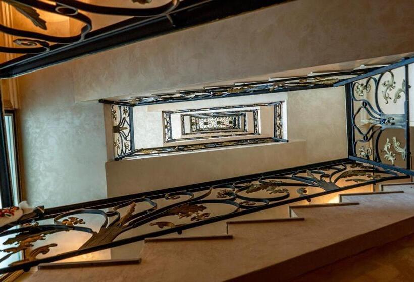 ホテル City Petrich