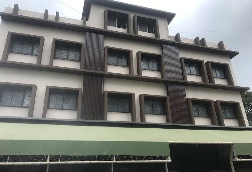 Отель City Point Executive