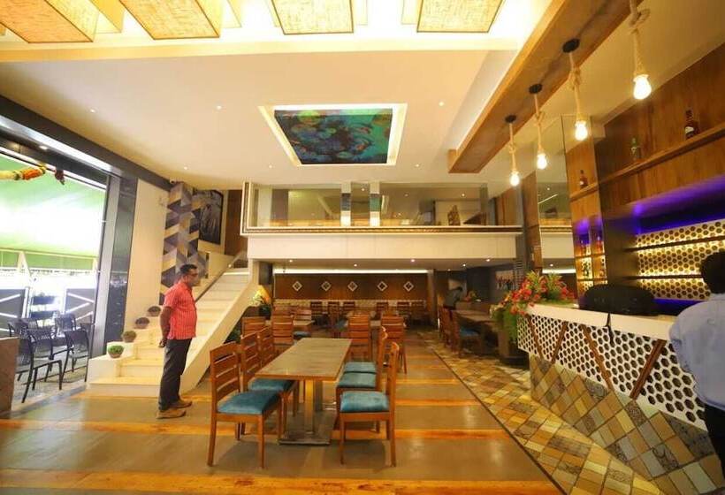 Отель City Point Executive