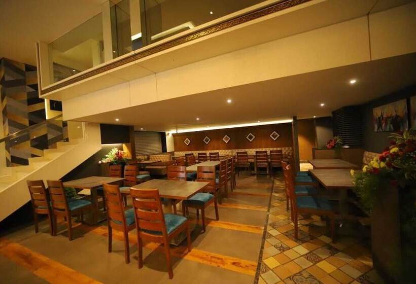 Отель City Point Executive