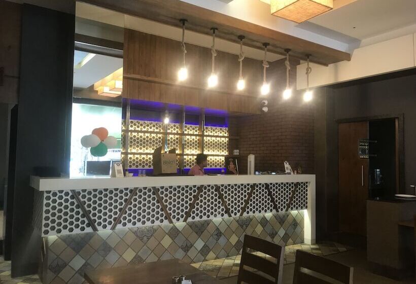 Отель City Point Executive