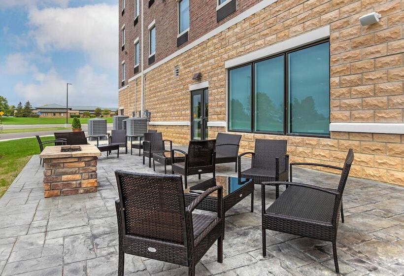 فندق Comfort Inn & Suites Adrian