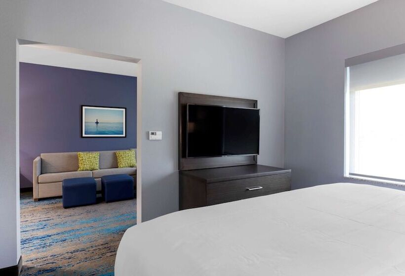 فندق Comfort Inn & Suites Adrian