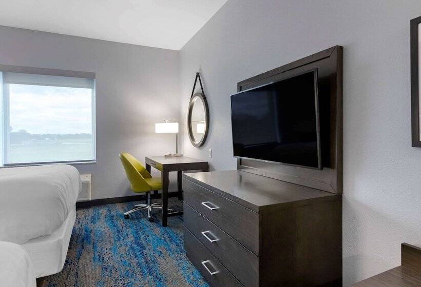 فندق Comfort Inn & Suites Adrian