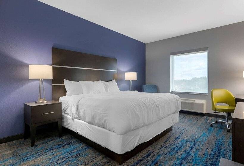 فندق Comfort Inn & Suites Adrian