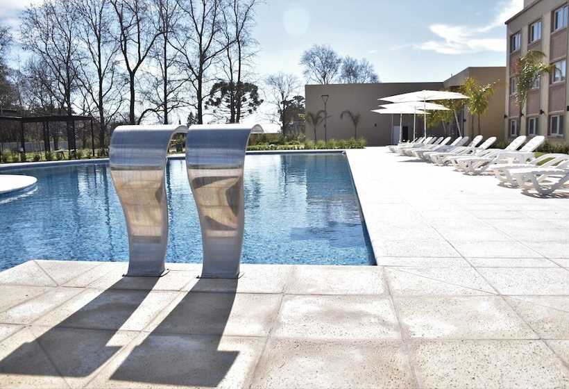 فندق Days Inn Zarate