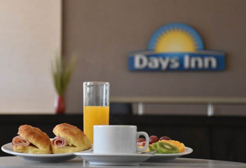 فندق Days Inn Zarate
