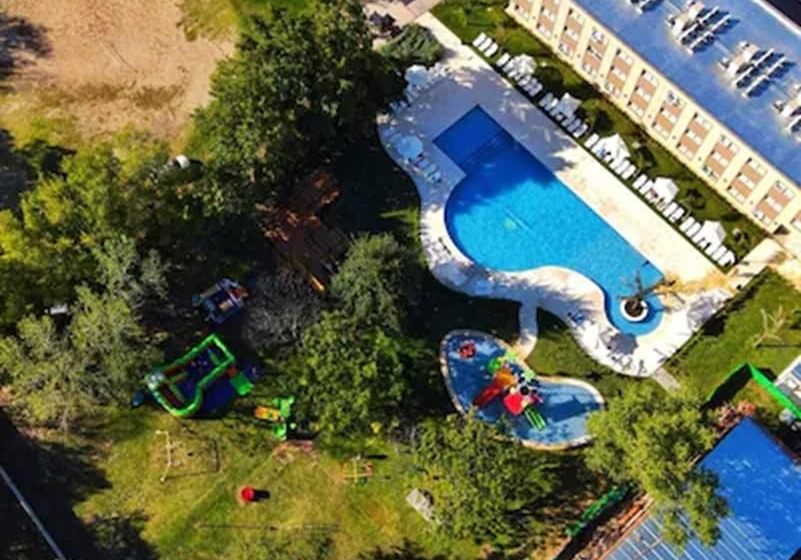 فندق Days Inn Zarate