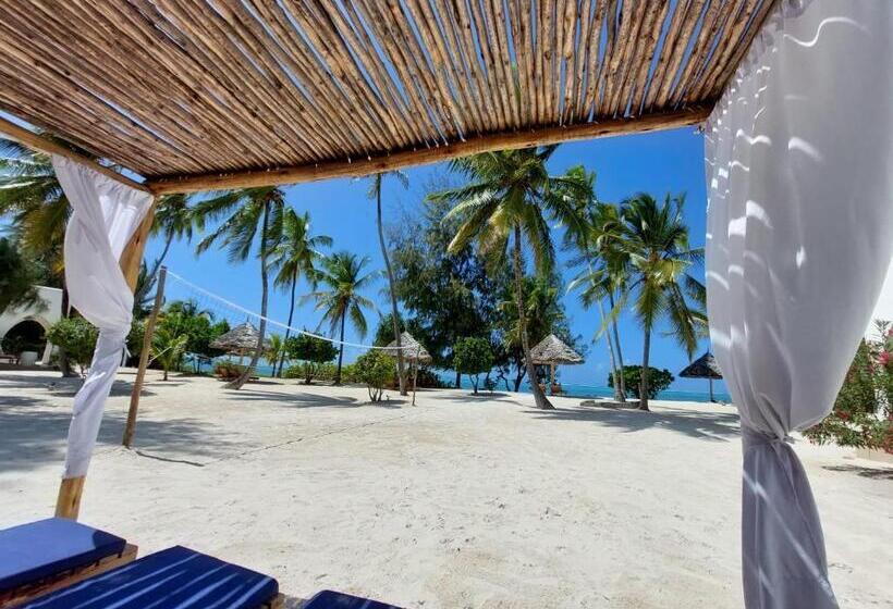 فندق Kijani Beach Villas