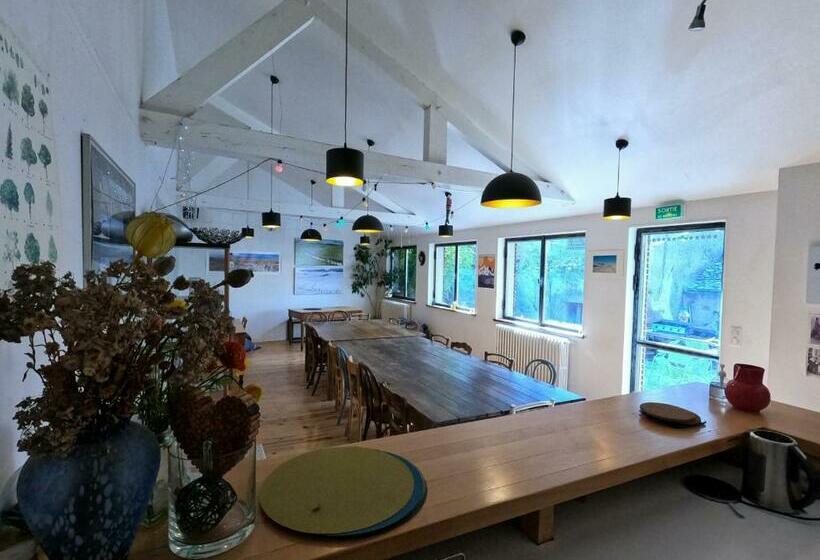 ホテル La Maison   Hôtel & Gîte