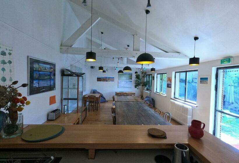 ホテル La Maison   Hôtel & Gîte