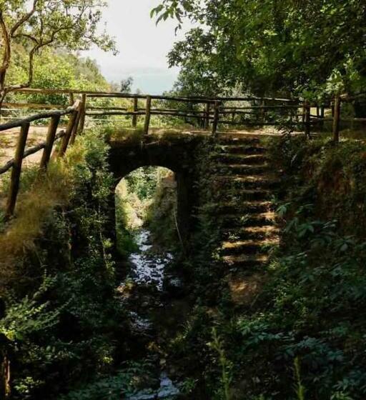 Отель Leremorifugio Escursionistico10 Min Steep Walk