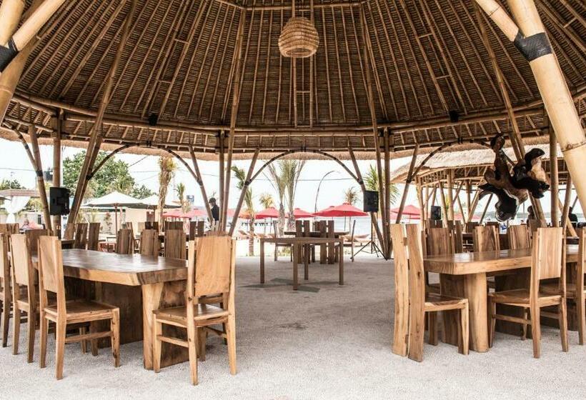 בית מלון כפרי Maruti Beach Club